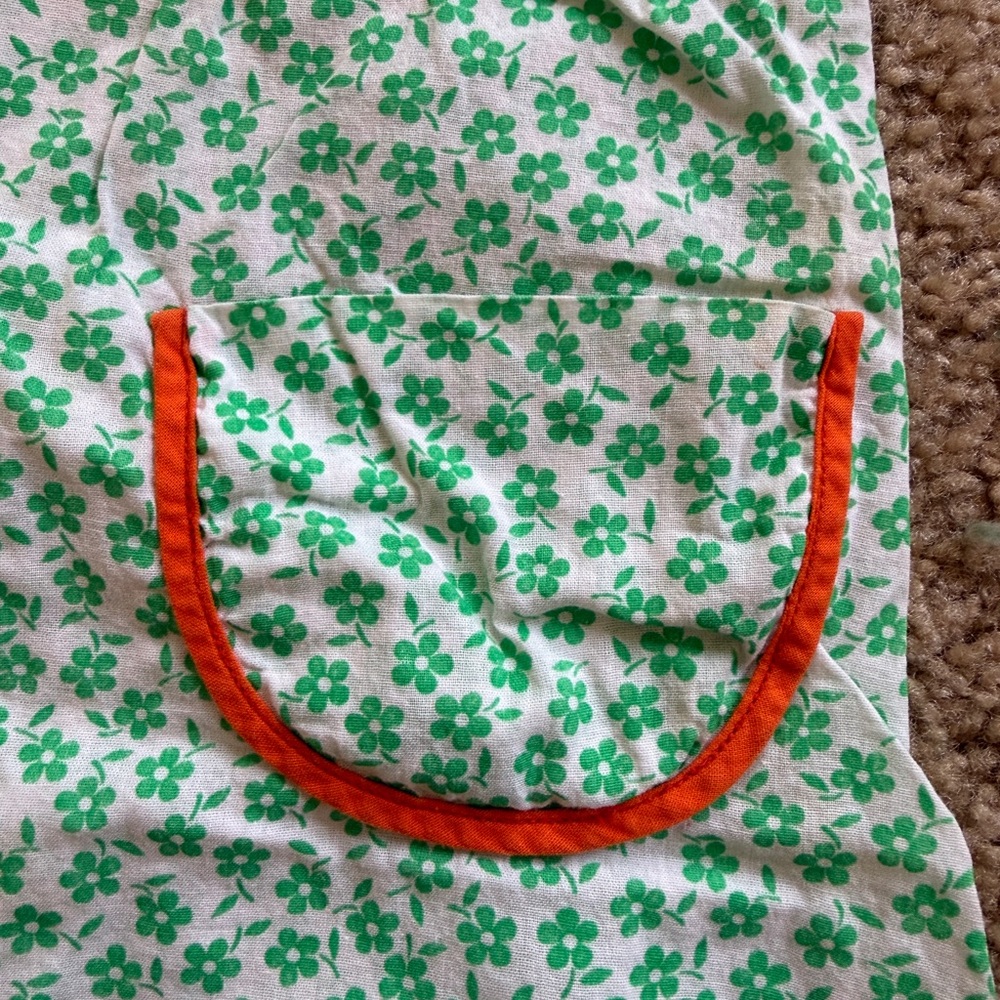 Vintage Floral Green and Orange girls Dress - Picture 3 of 9